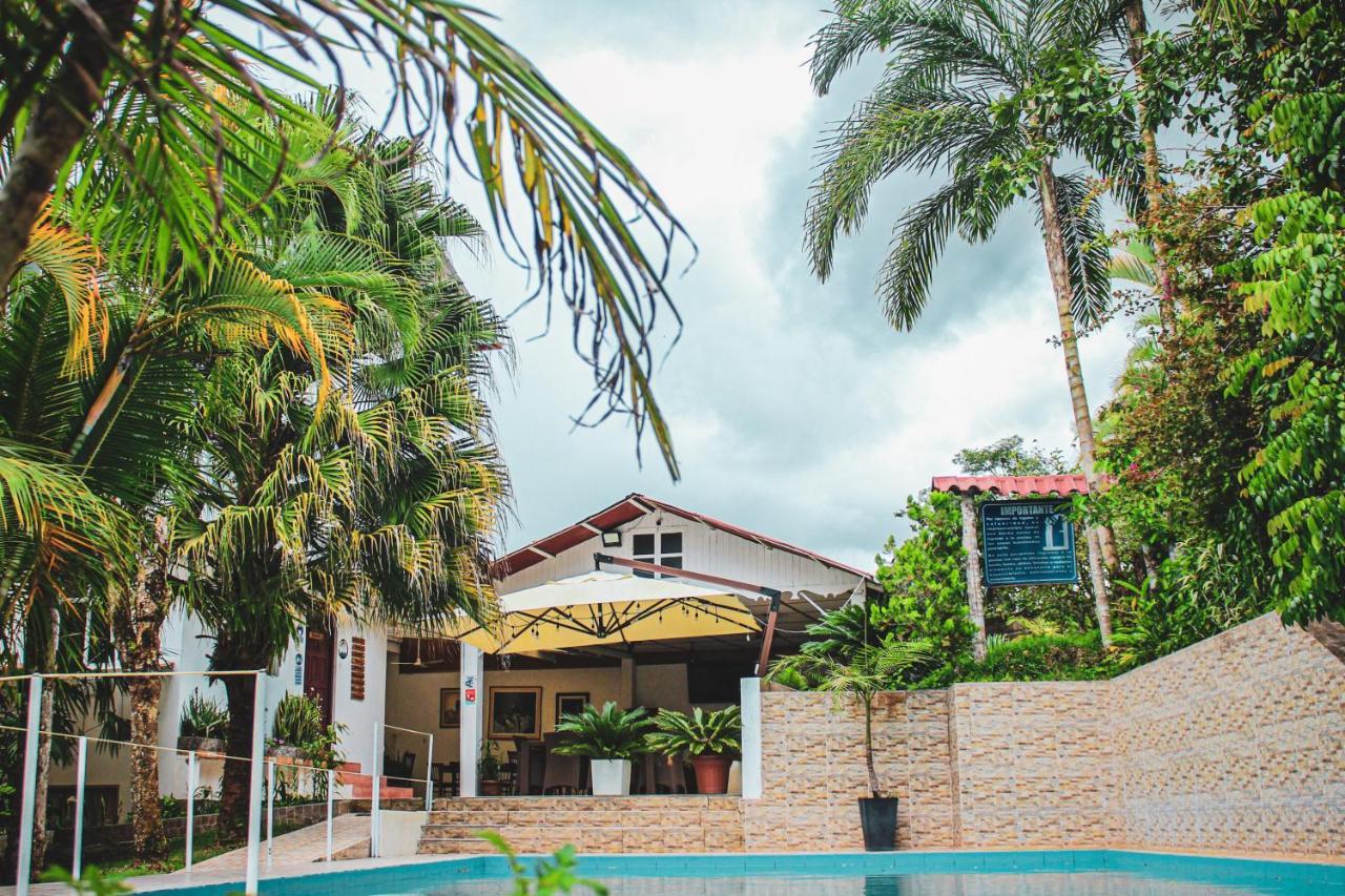 Albergue Turistico Gstir Pozuzo Exterior photo